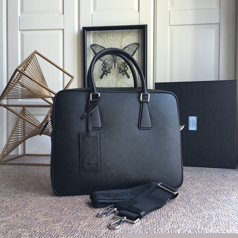 Pra*a briefcase